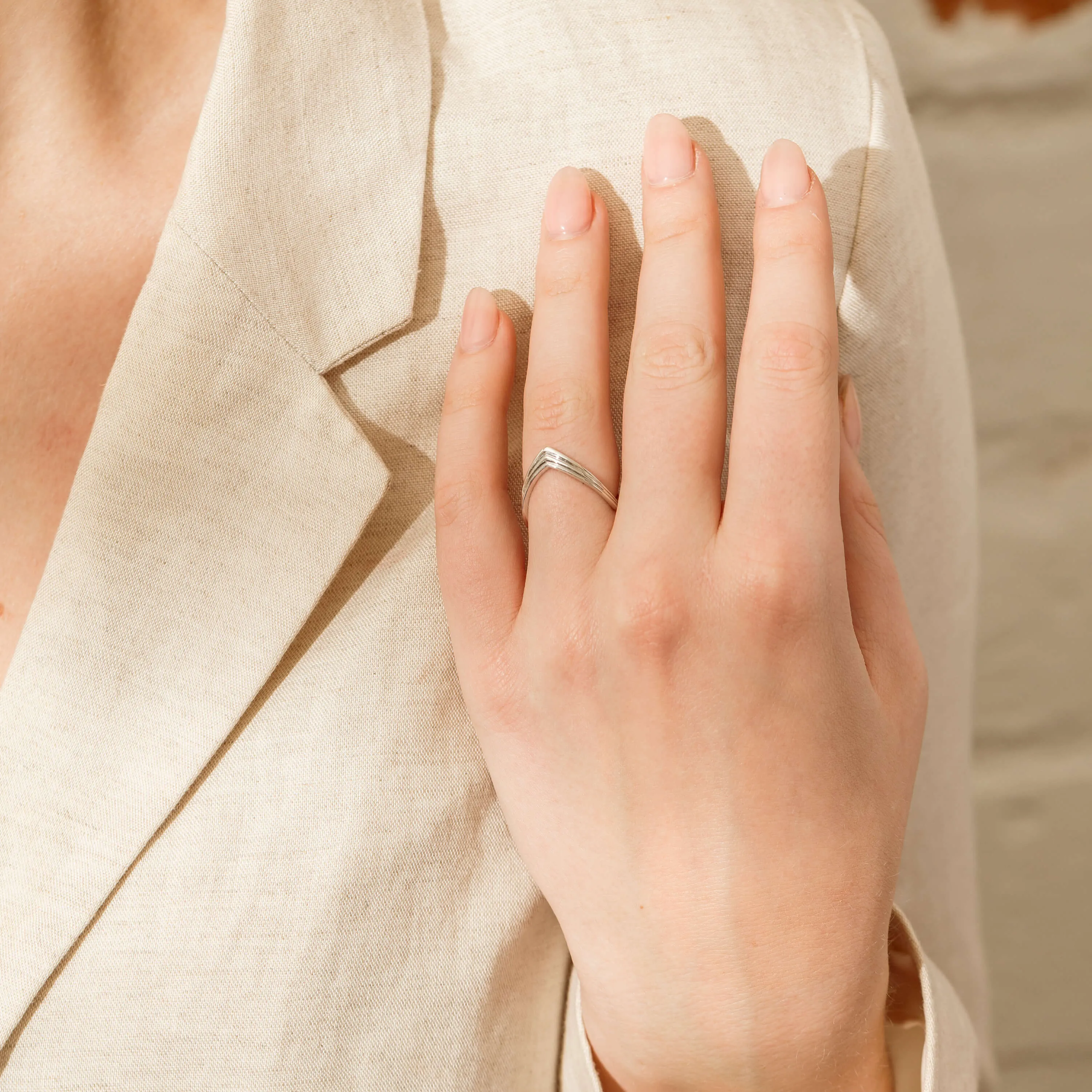 18ct White Gold Chevron Ring