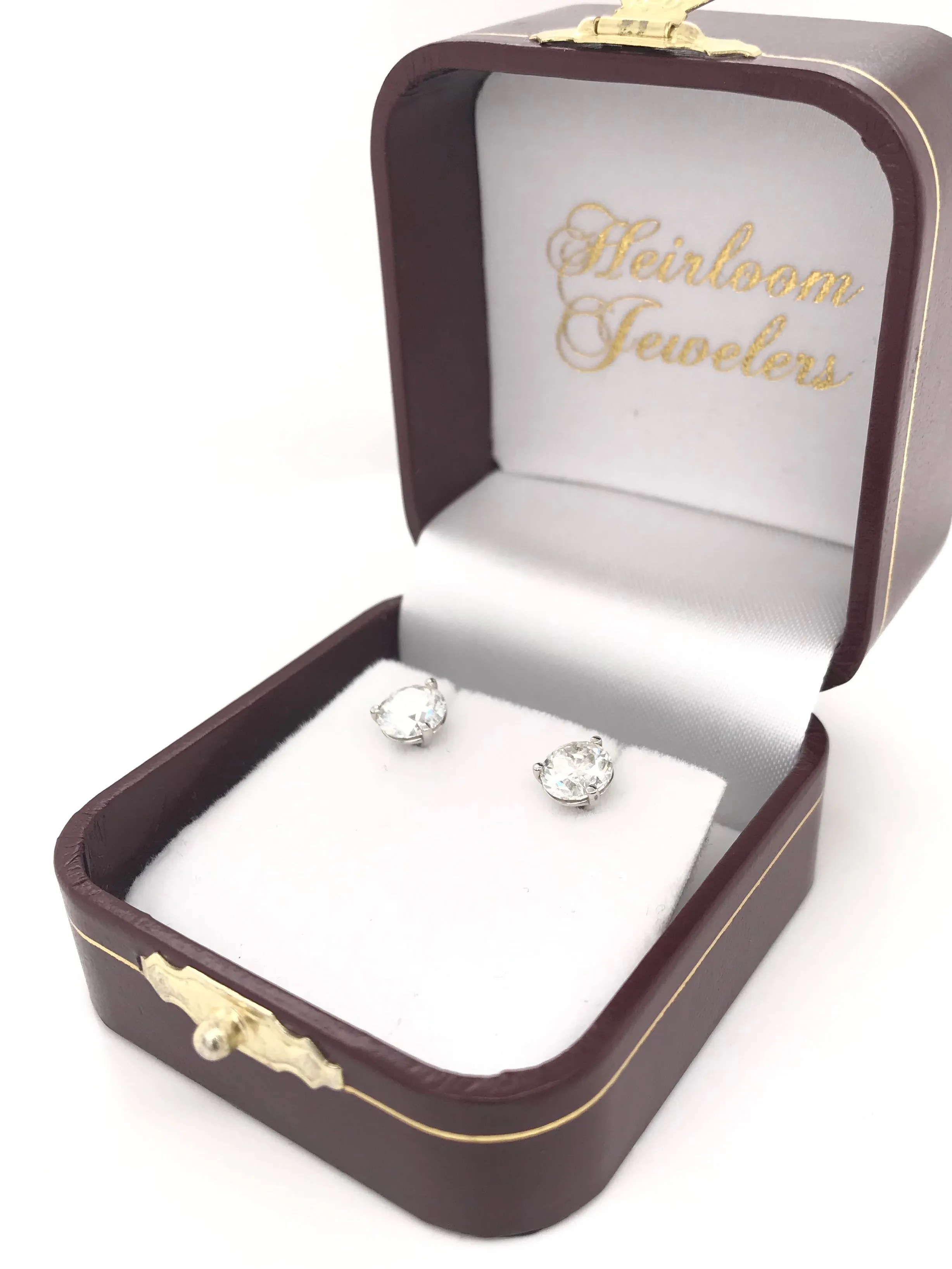 2 CARAT DTW DIAMOND STUD EARRINGS