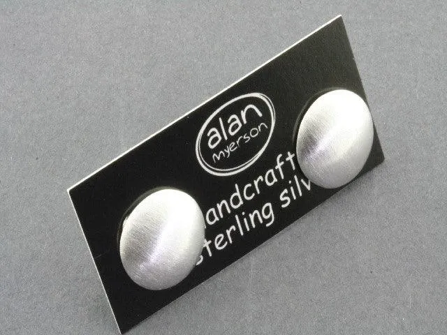 Brushed smartie stud - sterling silver