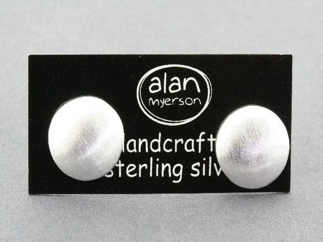 Brushed smartie stud - sterling silver