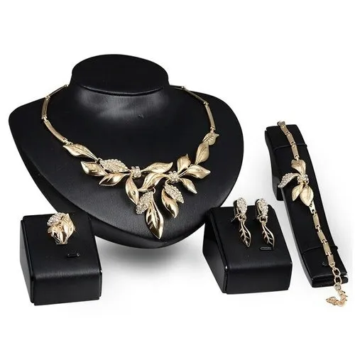Chunky Jewellery Sets Classic Bead Pendant Hollow Design Crystal