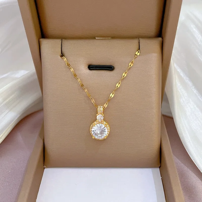 Classic Temperament Letter Flower Pendant Short Necklace For Women