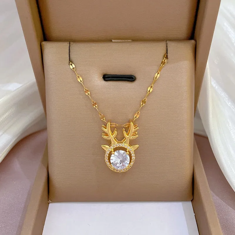 Classic Temperament Letter Flower Pendant Short Necklace For Women