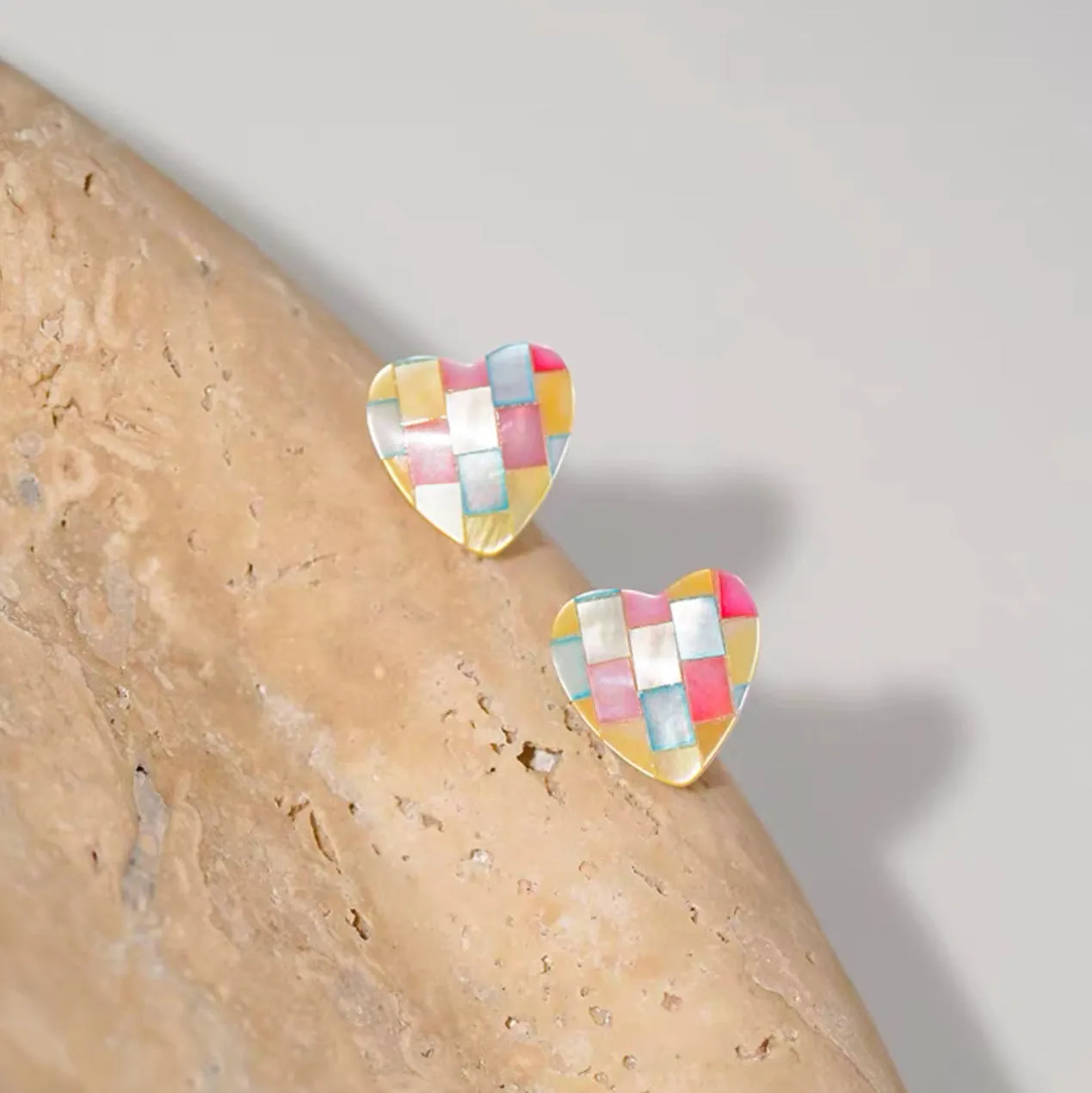 Colorful Heart Pearl Shell Stud Earrings - Colorful / White