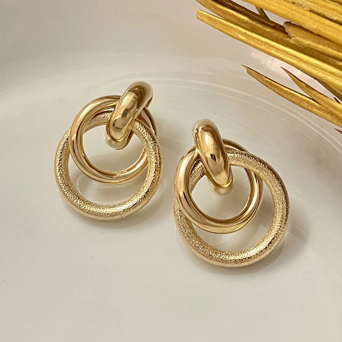 Contemporary Bold Gold-Toned Oversized Double Ciruclar Layered Stud Earrings