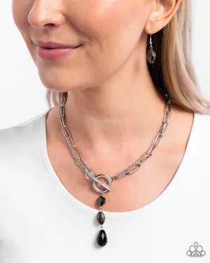 Cultivated Chains • Black