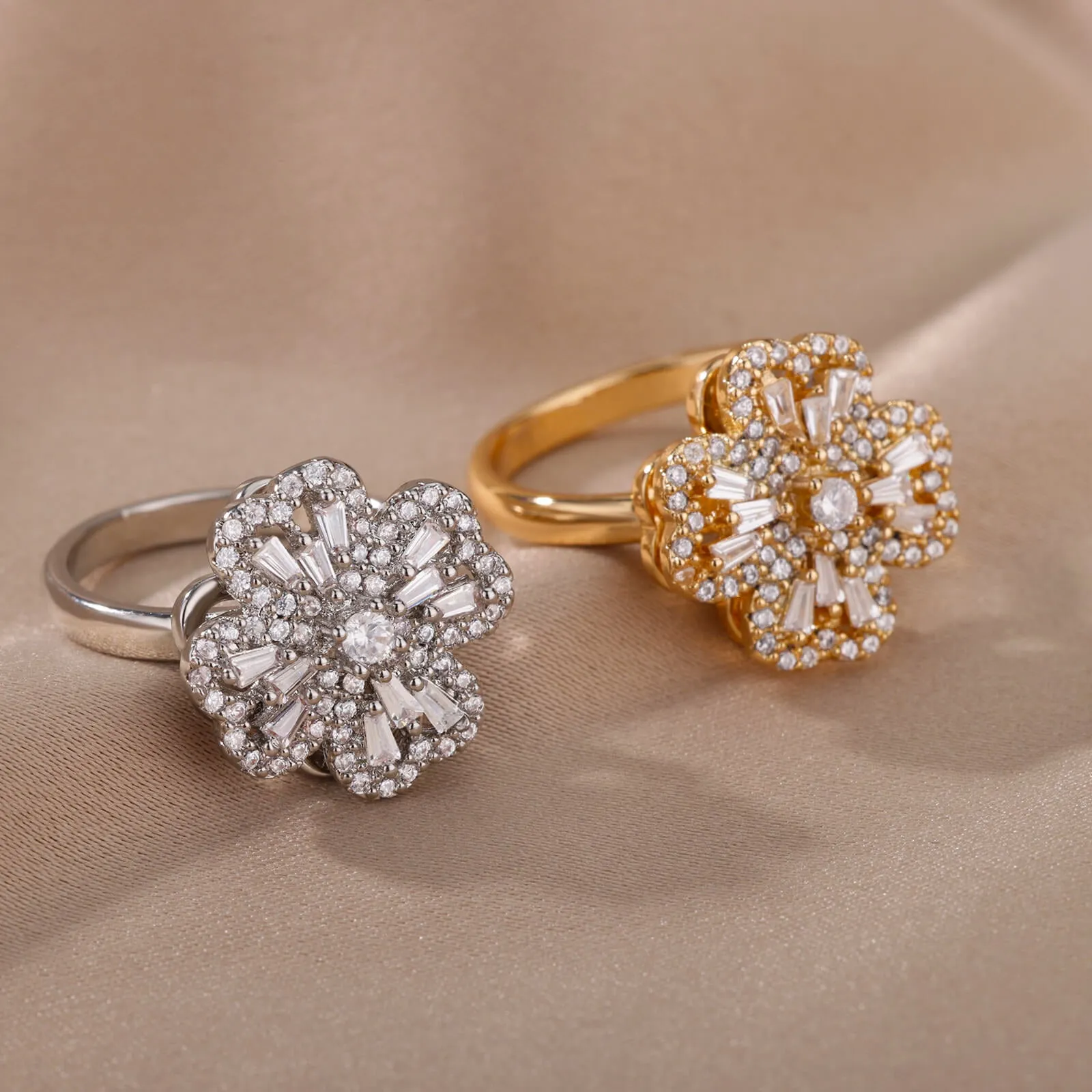 Elegant Four-Leaf Clover Stainless Steel Rings - A Touch of Luck and Style