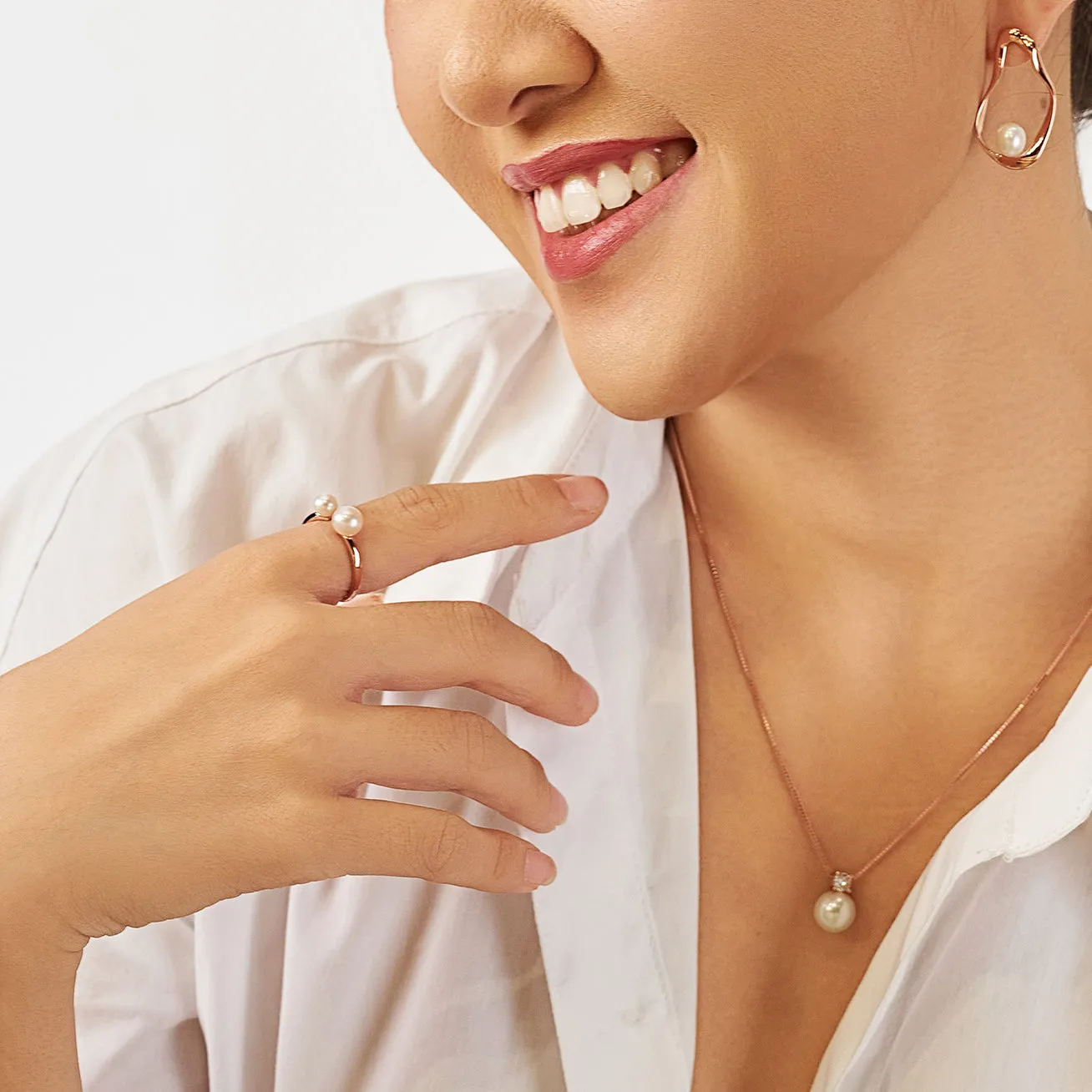 Elegant Freshwater Pearl Ring WR00251