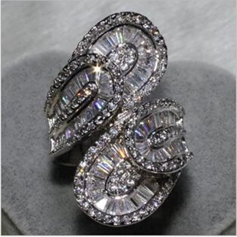 Elegant Vintage Double Leaf Simulated Diamond Engagement Wedding Ring