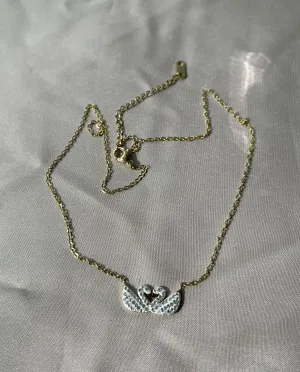 Elegant White Swan Pair Chain Necklace in Dull Gold – Timeless Statement Jewelry for Modern Sophistication