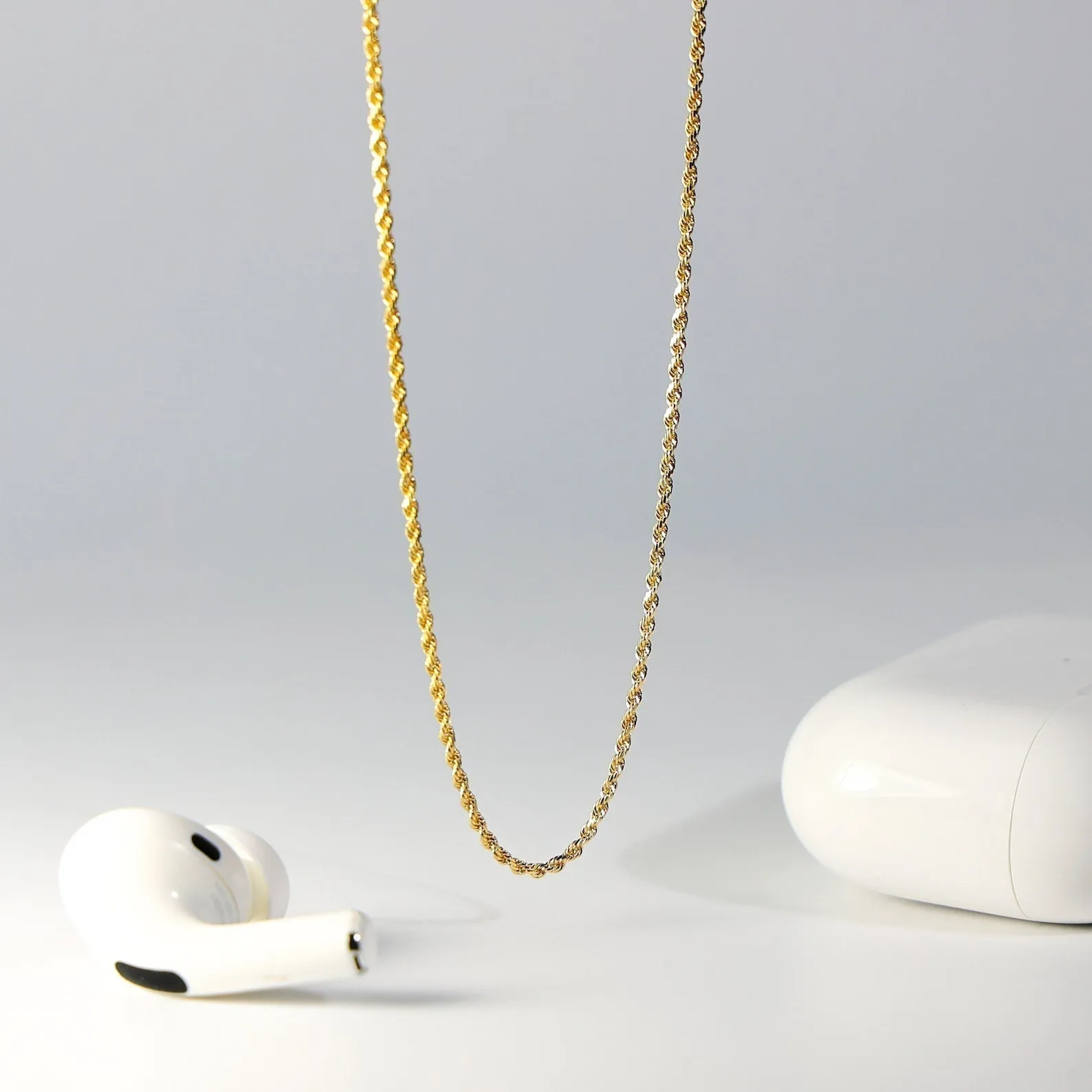 Gold Classic 3D Treble Clef Pendant