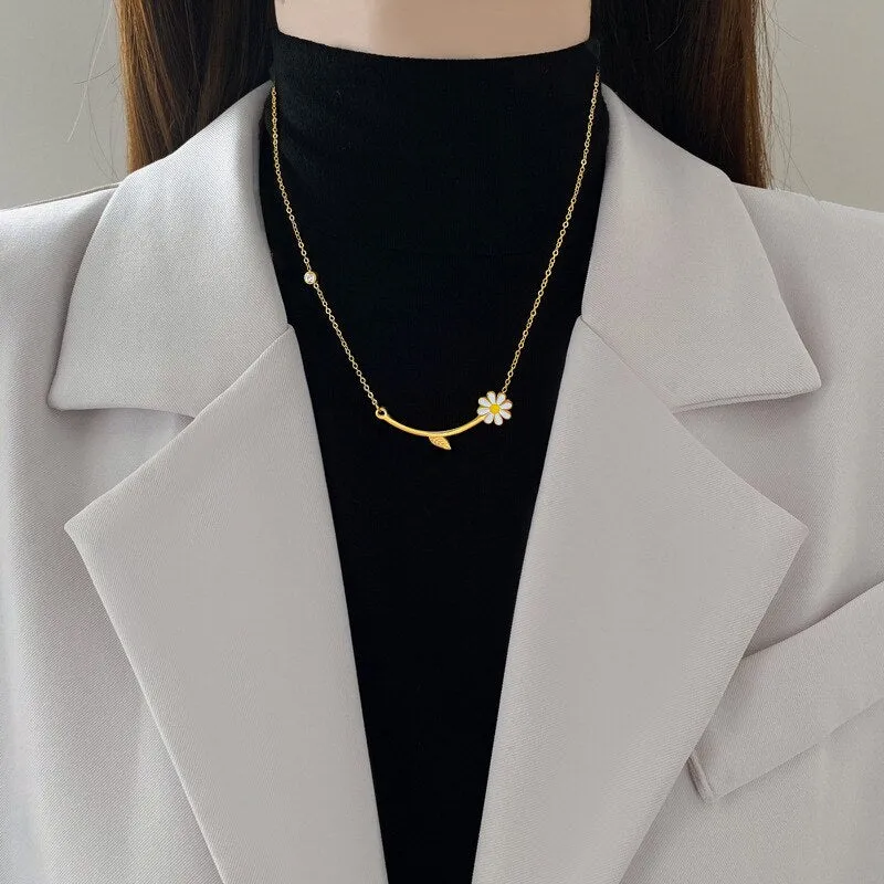 Gold Plated Elegant Leaves Daisy Flower Pendant Neckalce For Women