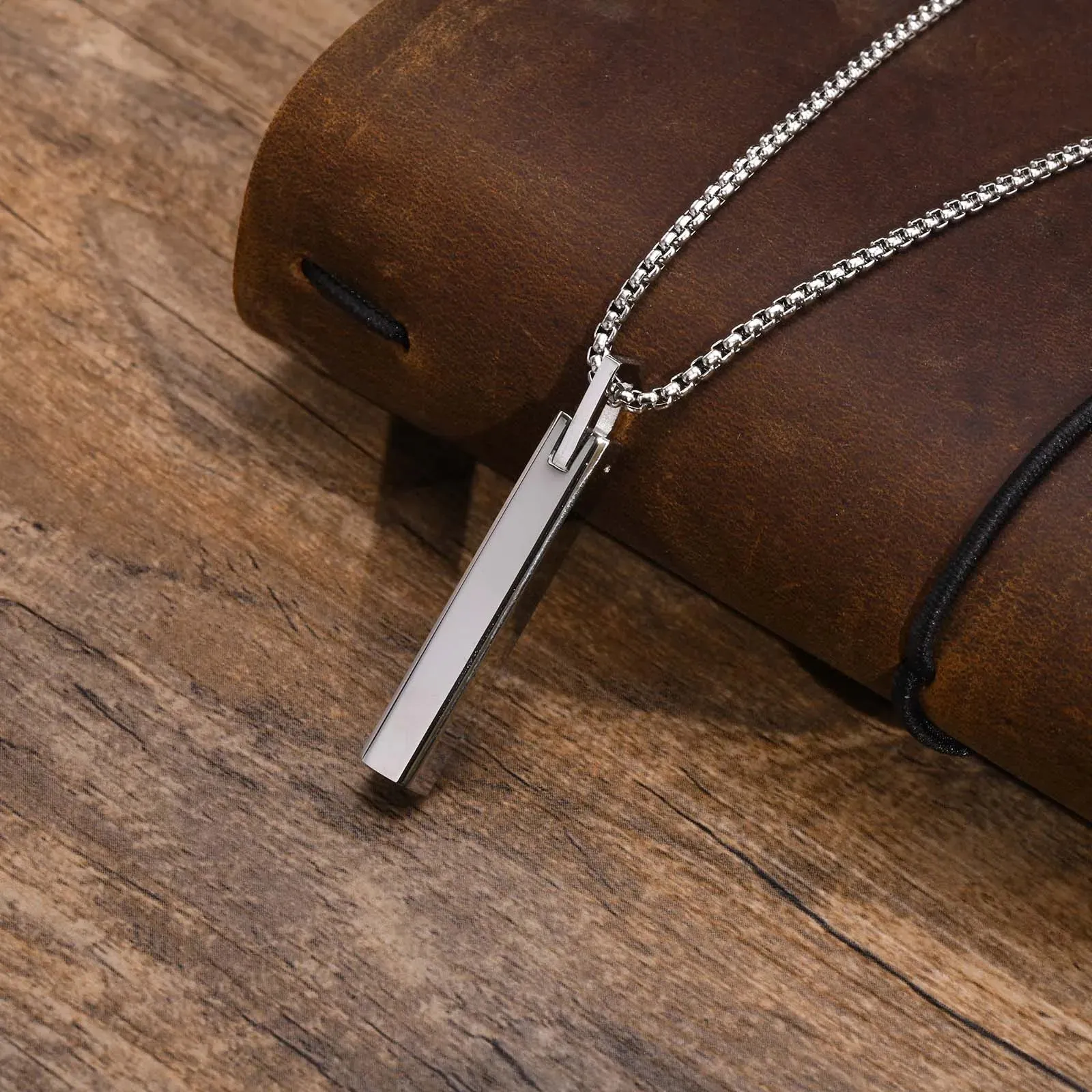 Men 3D Vertical Bar Necklaces