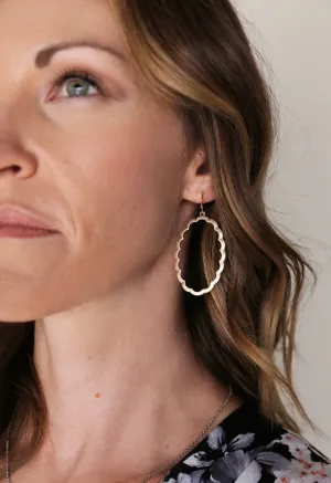 Oval Scalloped Earrings