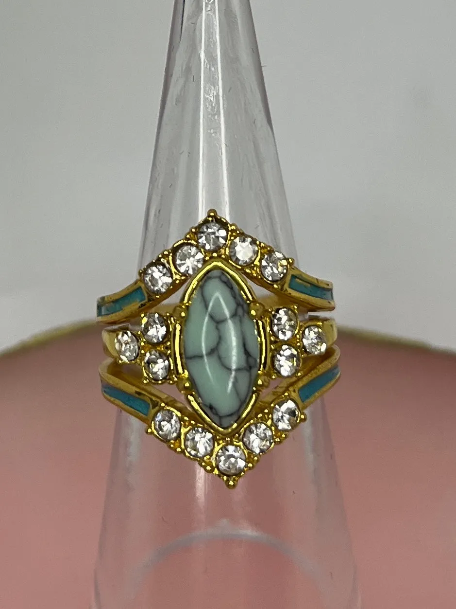 ~Ring: 3 ring set inlaid with rhinestones