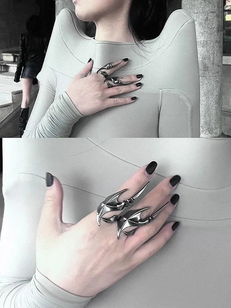 Scorpion's Sting Resizeable Rings