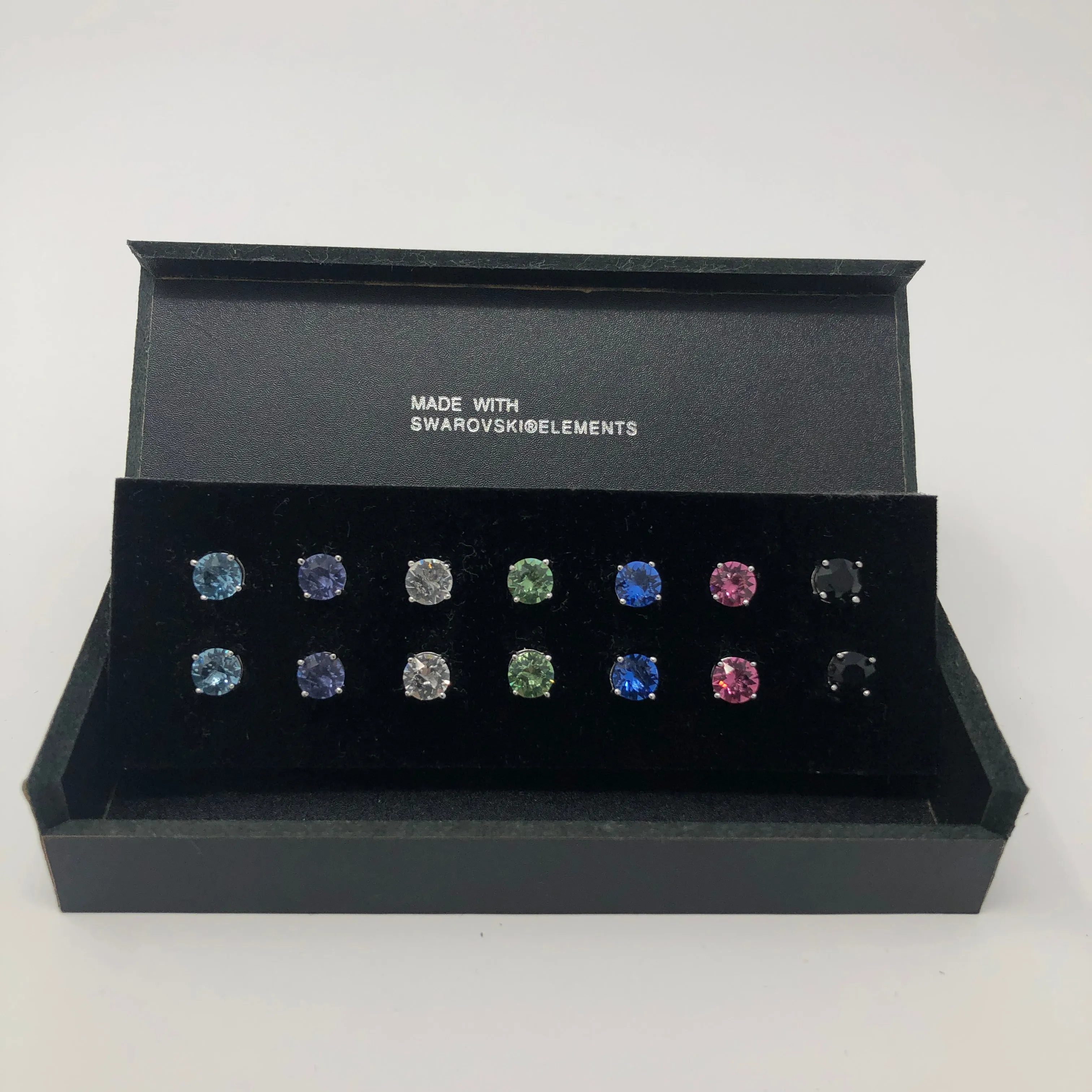 Set of Round-Shaped Colorful Studs