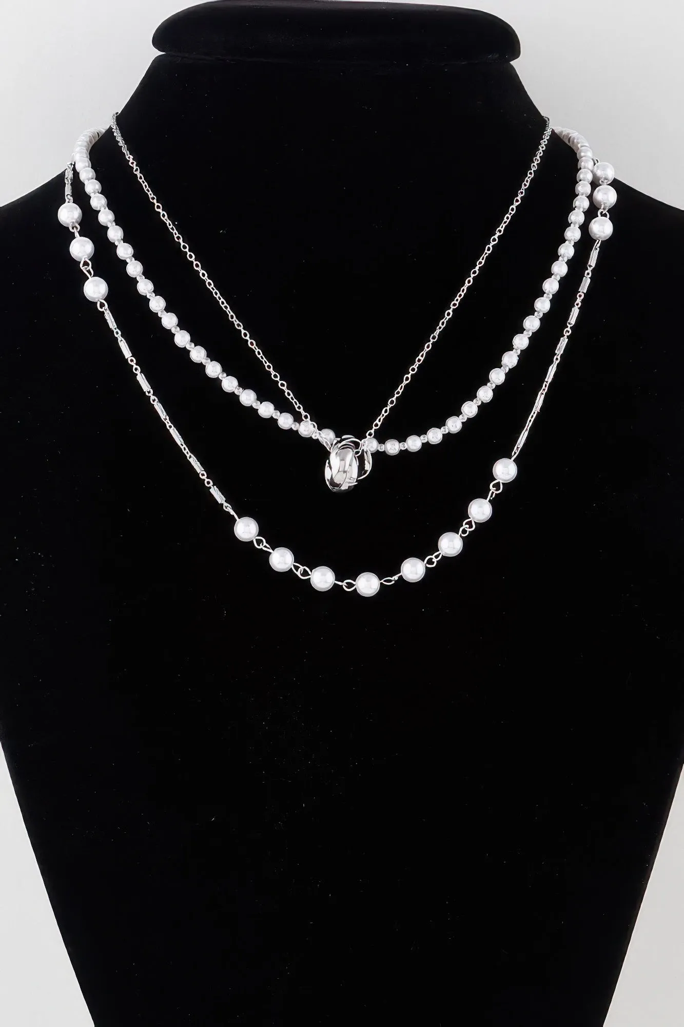 Triple Ring Beaded Necklace