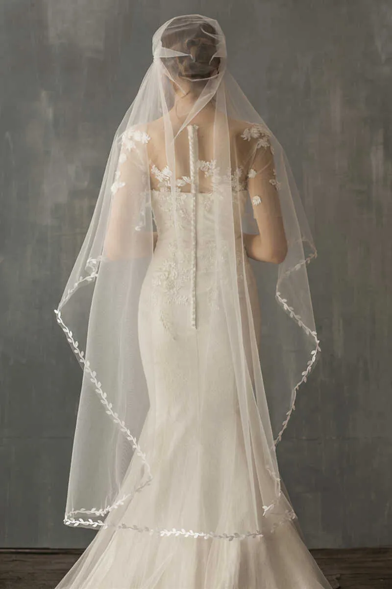 White Mesh Leaf Lace Long Bridal Veil