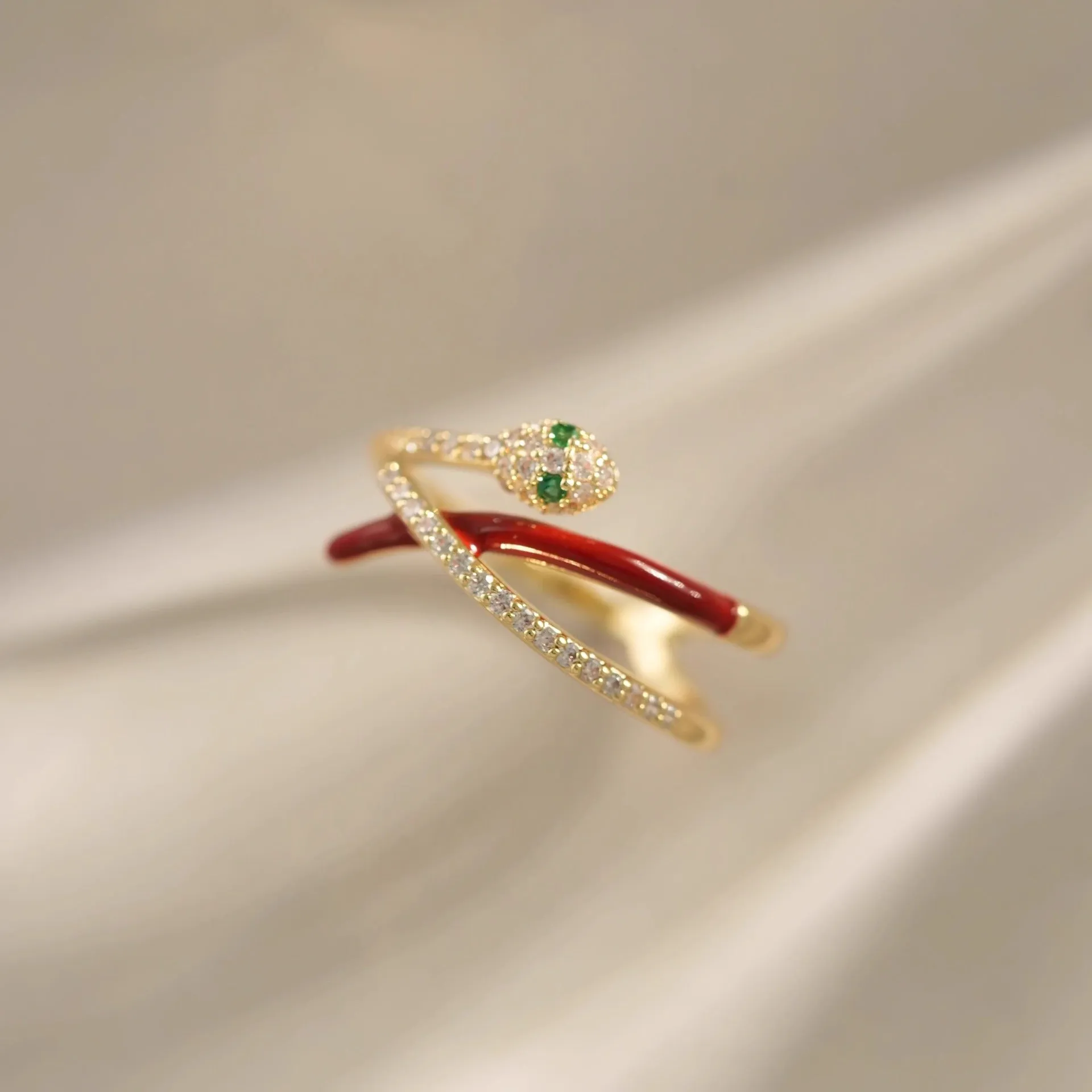 Wholesale Snake-shaped staggered diamond ring retro versatile niche open ring