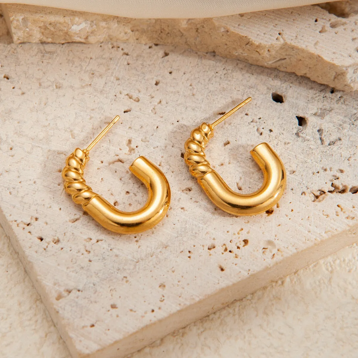 Wholesale Trendyy Metal Titanium Steel Geometric Glossy Retro Versatile Stainless Steel Earrings